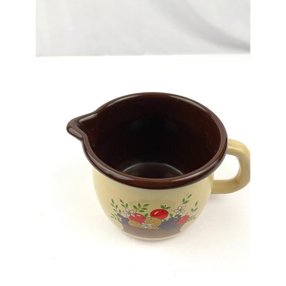 VTG Enamelware Metal Pitcher Fruit Basket Taiwan Mug Farmhouse FTDA 1980s - Picture 11 of 13